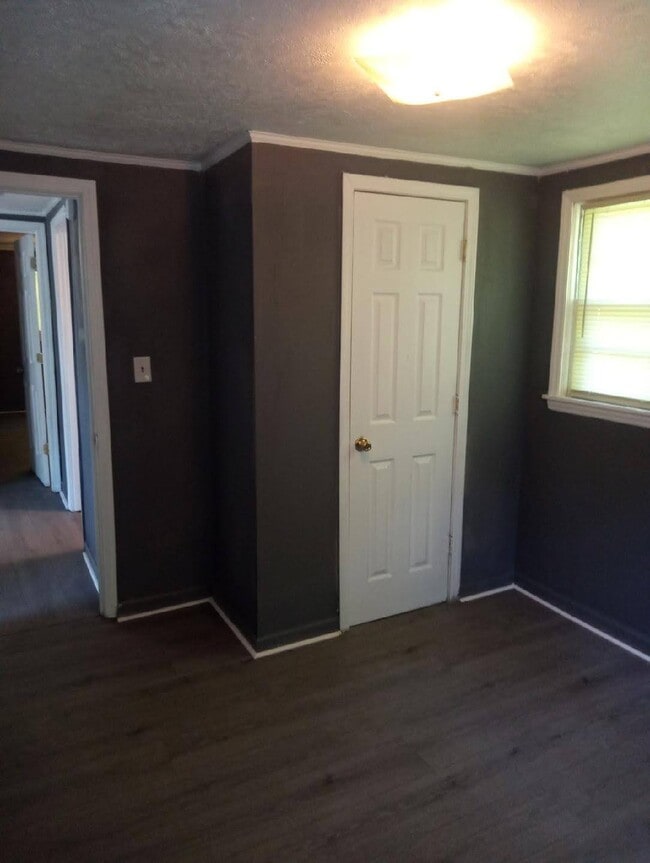 Photo - 104 Short St
