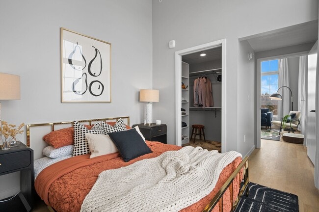 Photo - 1000 Main Street Apartments