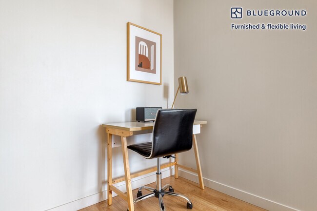 Photo - 11011 NE 9th St Unit FL4-ID122