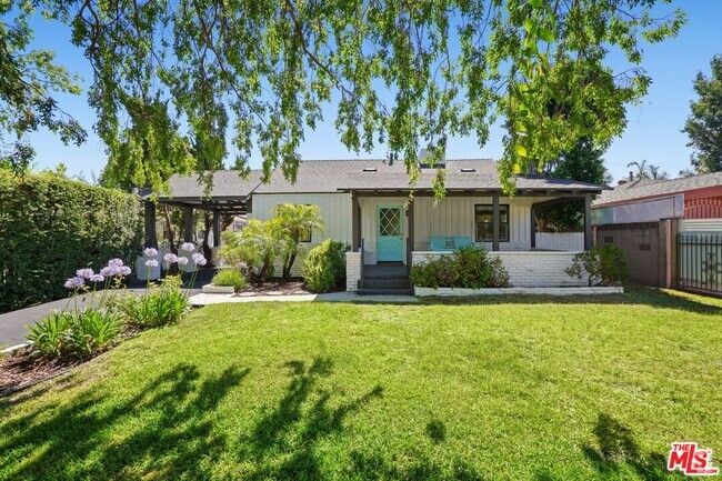 Building Photo - 4940 Placidia Ave Rental