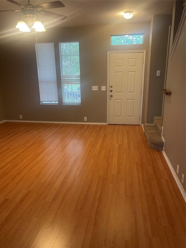 Photo - 2215 Walnut Fair Ln