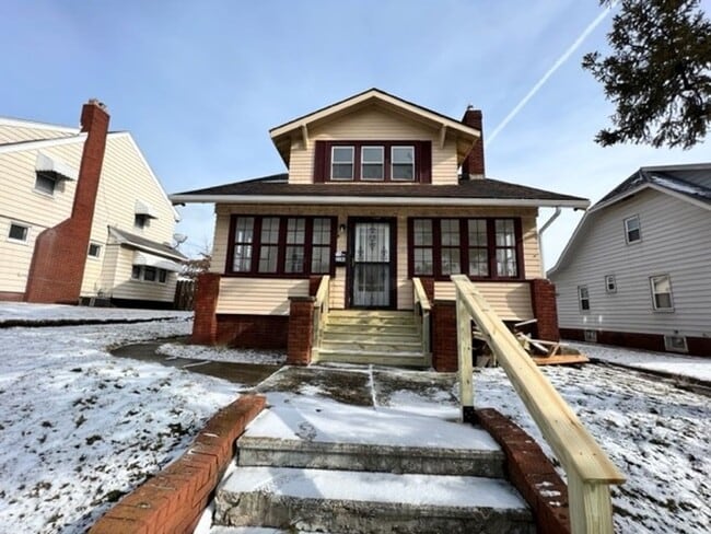 Photo - 1193 N Main St Casa