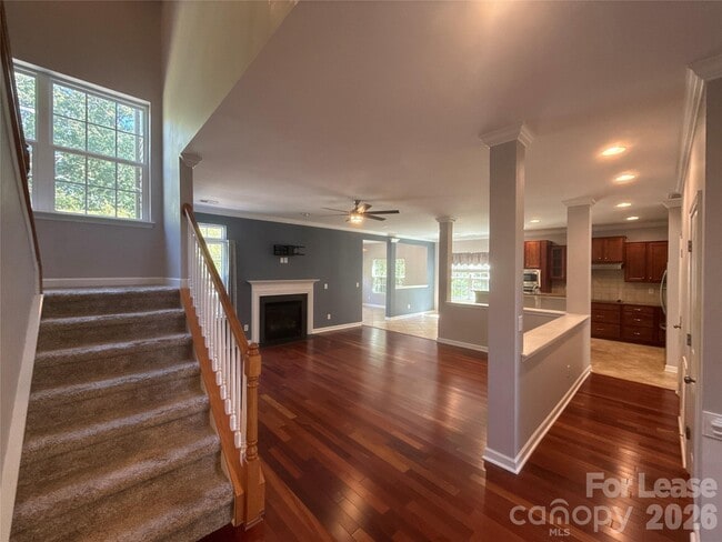 2413 Merryvale Way