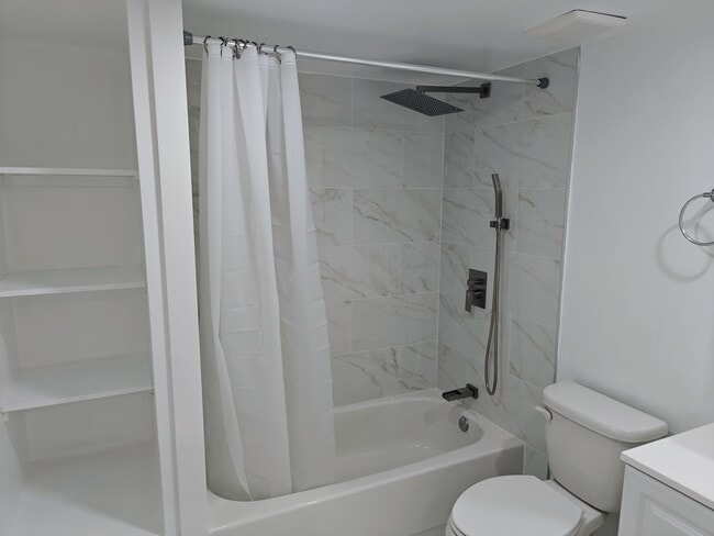 Photo - 151 Cypress Way E Unit D-103
