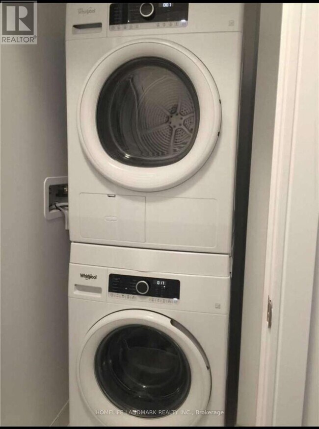 Photo - 275 Village Green Square Unit 3118