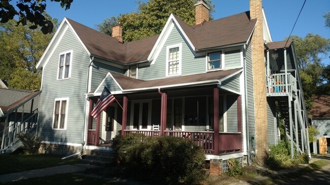 The house contains four apartments - 416 N Huron St Unit #3