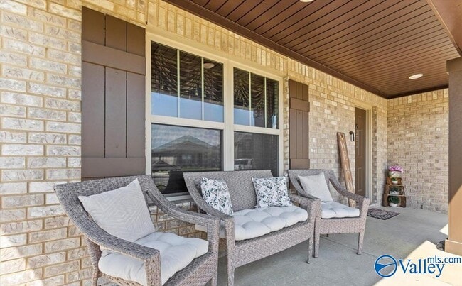 Photo - 111 Waltrip Dr