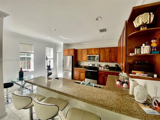 Photo - 10770 NW 74th St