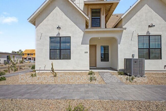 Photo - 8232 E University Dr