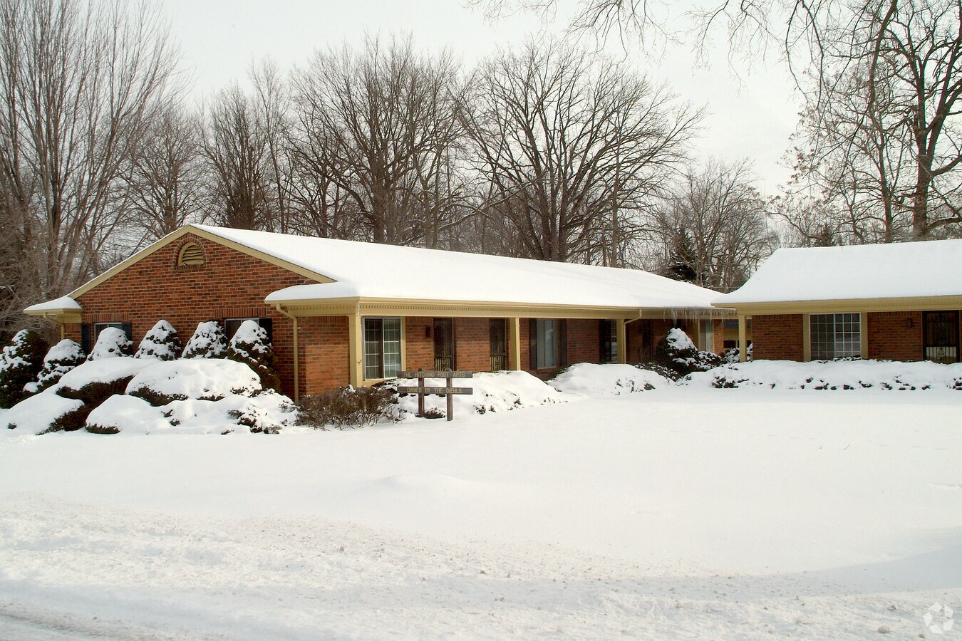 Photo - 2040 Cashin St