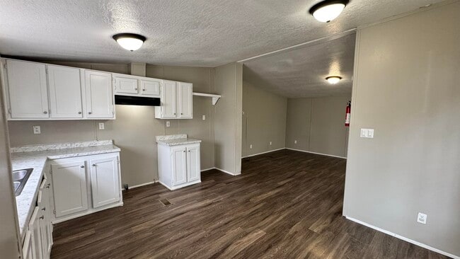 288 W Brooks Rd