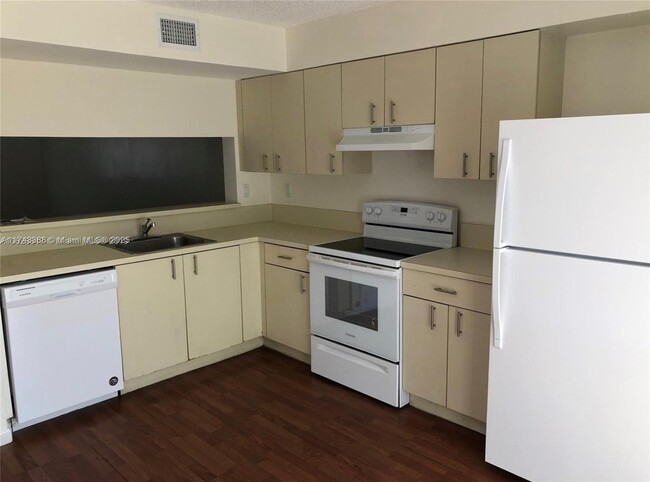 Photo - 8270 SW 149th Ct Unidad 10-205 Rental