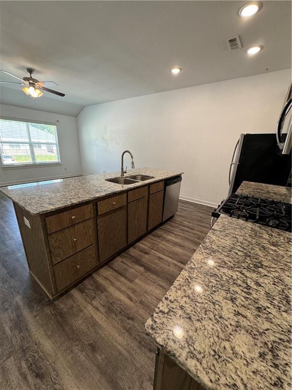 637 Hidden Springs Dr
