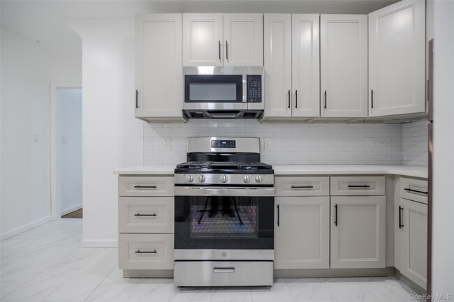 Photo - 119-32 164th St