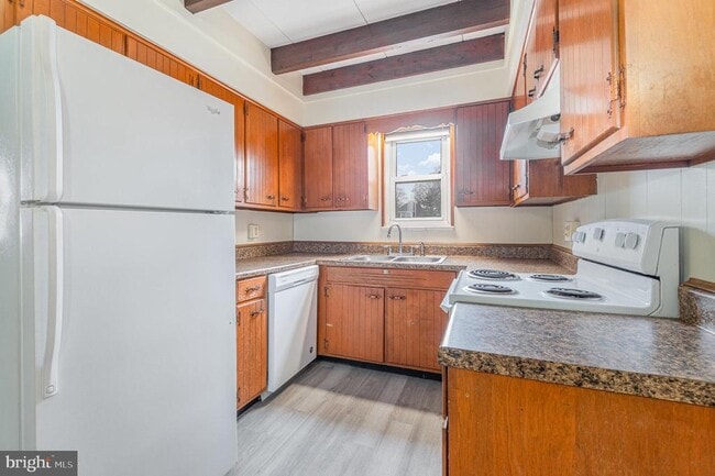 Photo - 1550 Bridge St Unit C