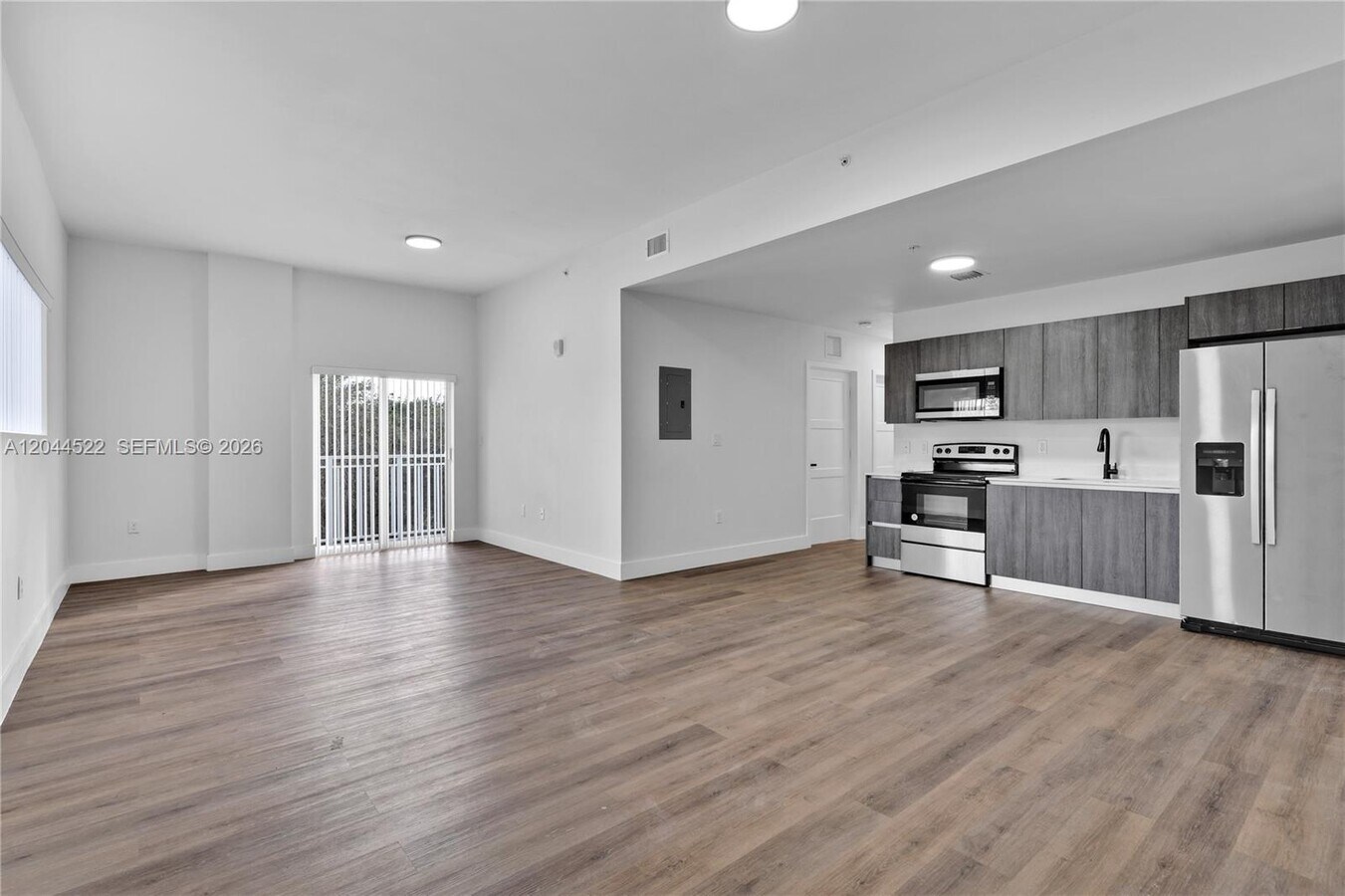 Photo - 1021 NW 1st St Unidad 204