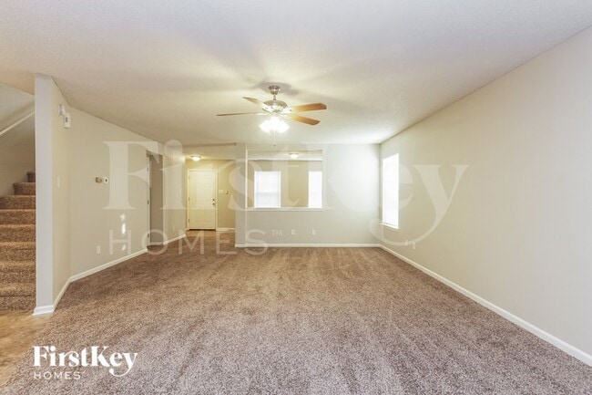 Photo - 5121 Flame Way