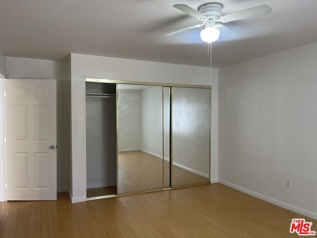 Photo - 954 Fedora St