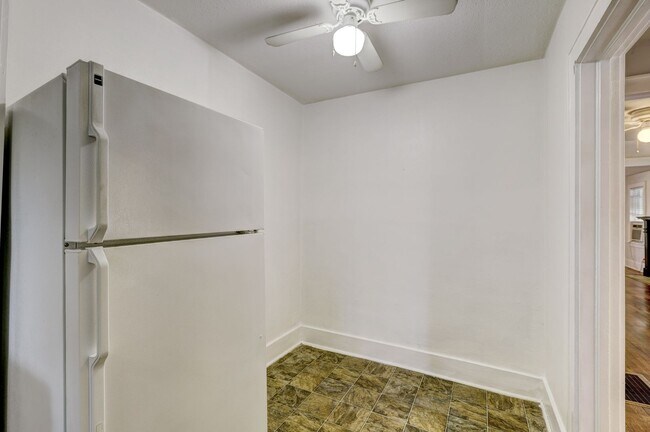 Photo - 1 Bed 1 Bath apartment in Okc close to Plaza District!