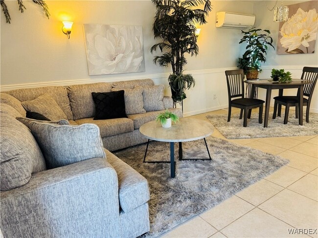 Photo - 1340 Gemstone Ave