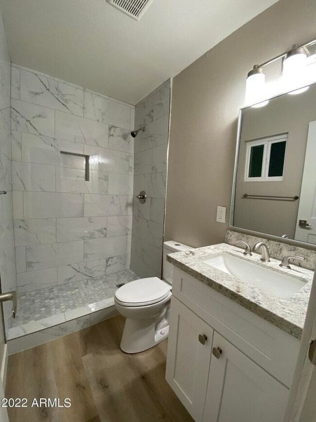 Photo - 1814 E Randall Dr