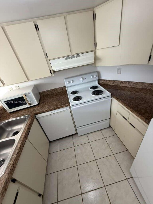 Photo - 6995 NW 186th St Unit E506