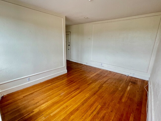 Photo - 2015 Commonwealth Ave Unidad 27 Rental