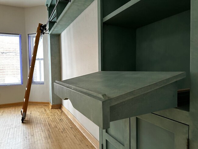 Photo - 123-125 N Broadway (mixed-use) Unit 123 N Broadway Apt. 2