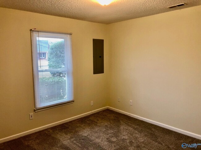 Photo - 523 Aspen Way