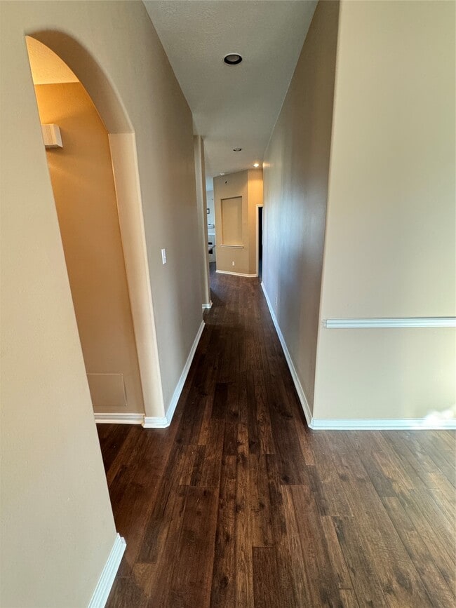 Photo - 3219 Witney Way