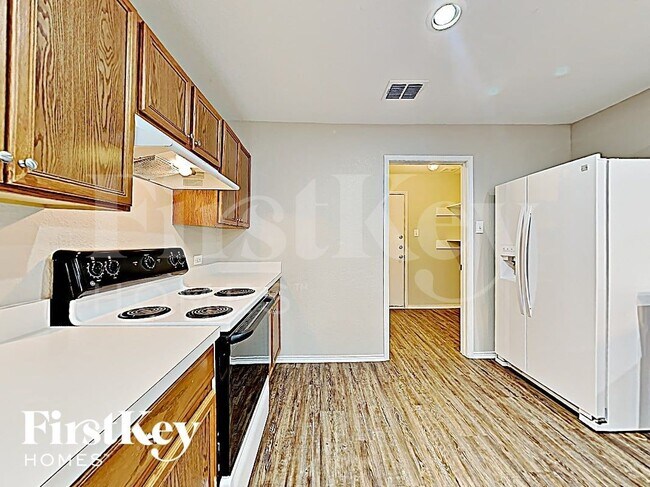Photo - 6933 Meadow Way Ln