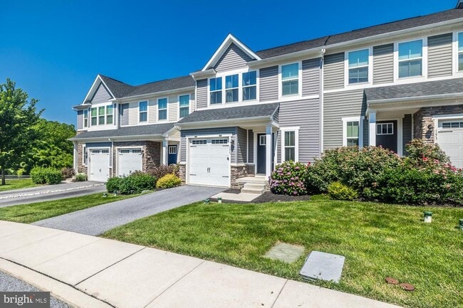 Photo - 155 Mulberry Dr Townhome