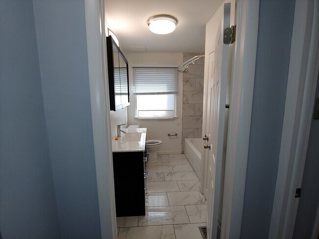 Photo - 8 Cornell Ave