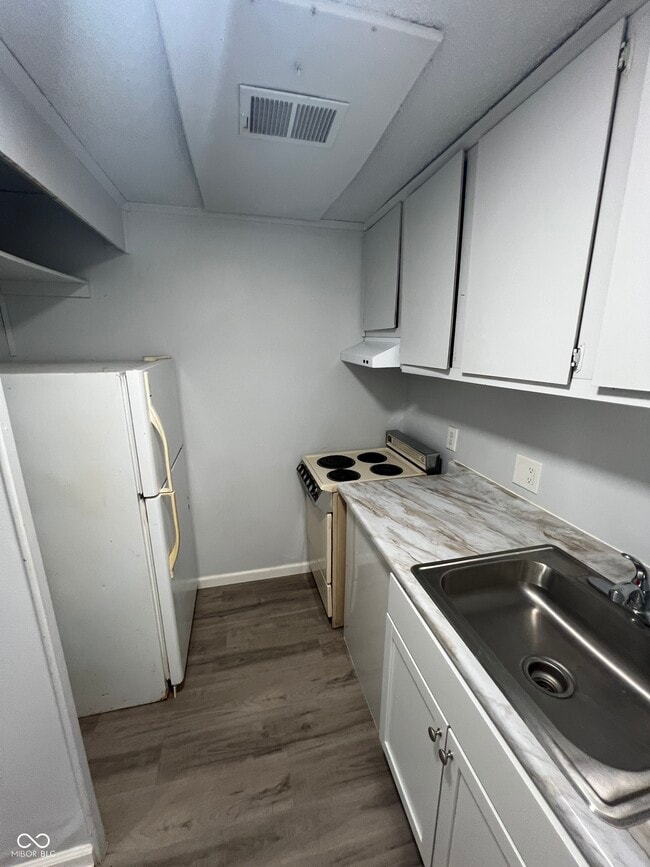 Photo - 2000 Indianapolis Rd Unit 10