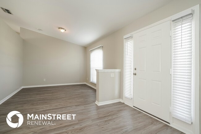 Photo - 306 NW 3rd Ln