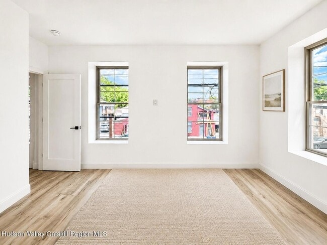 51 W Bridge St Unit 1