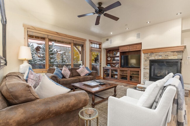 Photo - 2900 Blackhawk Ct Unit SI ID1564269P