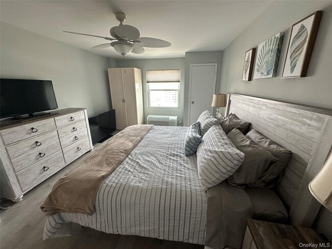 Photo - 360 Shore Rd Unit 8H