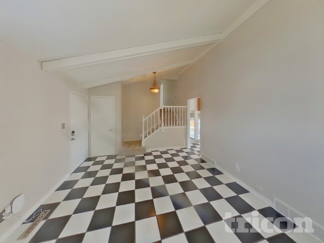 Photo - 2305 Providence Cir