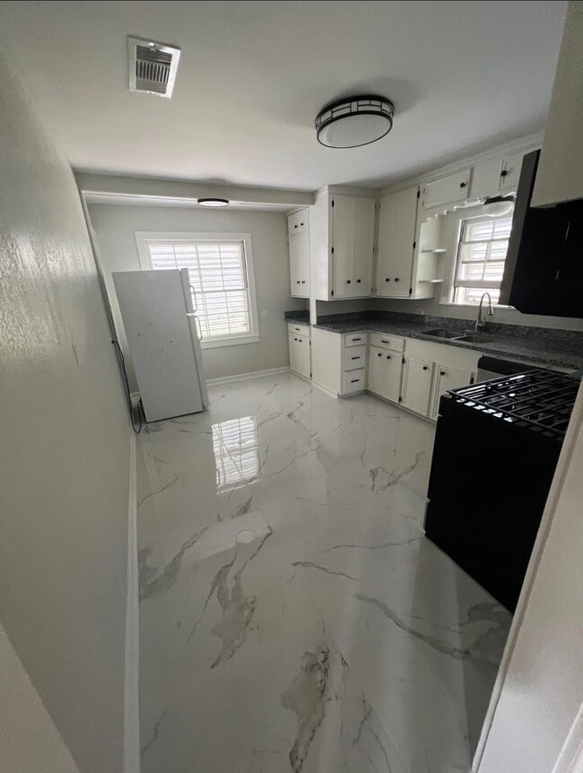 Photo - 7017 2nd St Unit B