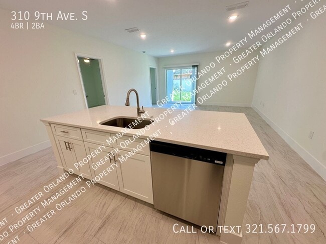 310 S 9th Ave