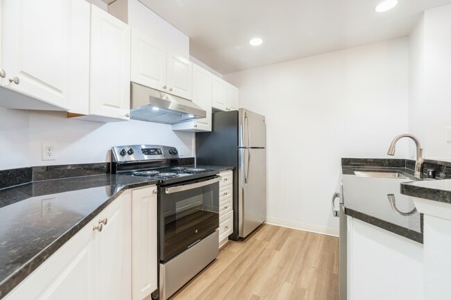 Photo - Bellevue Heights Apartments