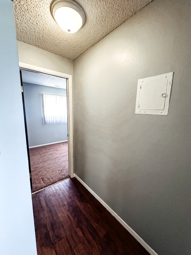 Photo - 1627 W Maple St Unidad B