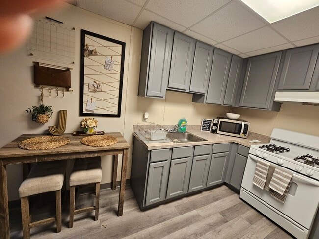 Photo - 12948 Ben Gurion St