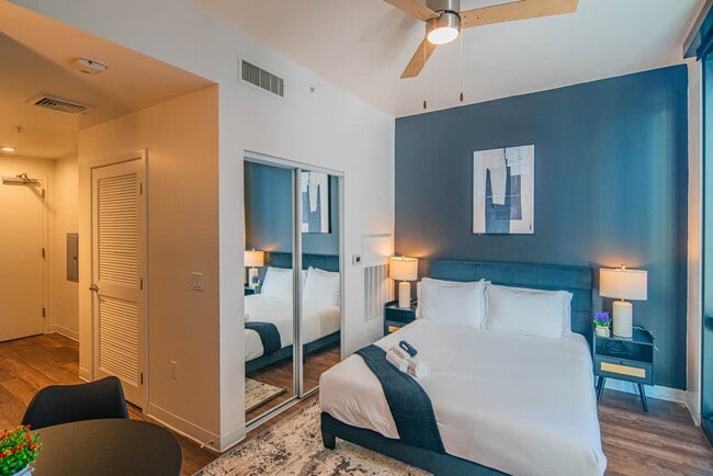 Photo - 700 N 4th St Unit ID1263152P