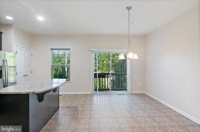 Photo - 326 Eagles Ridge Way