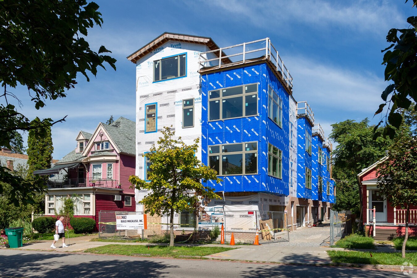 Photo - 197 W Utica St Townhomes