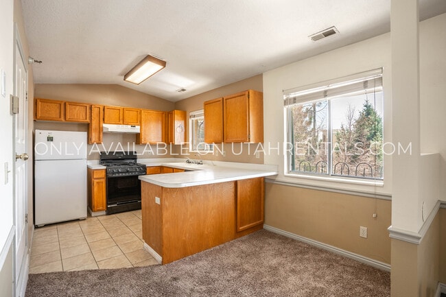 Photo - 166 N 400 W St Unit 21