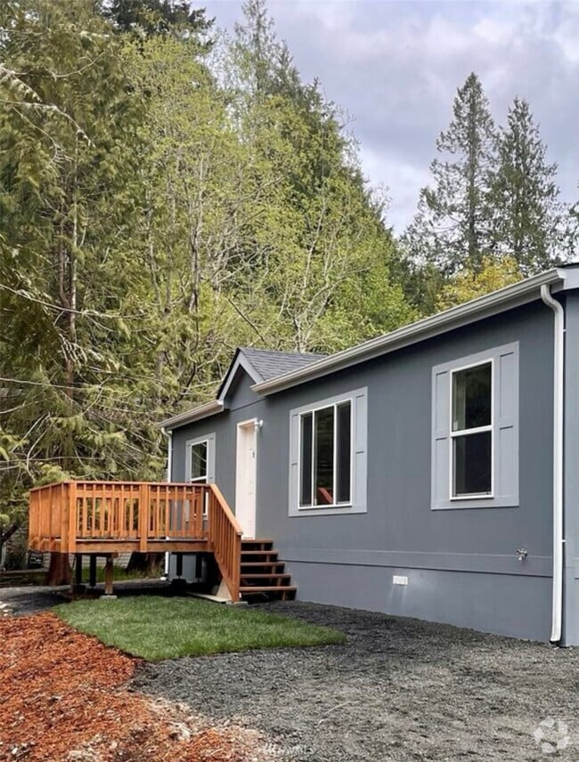 Building Photo - 9618 Mariner Dr NW Rental