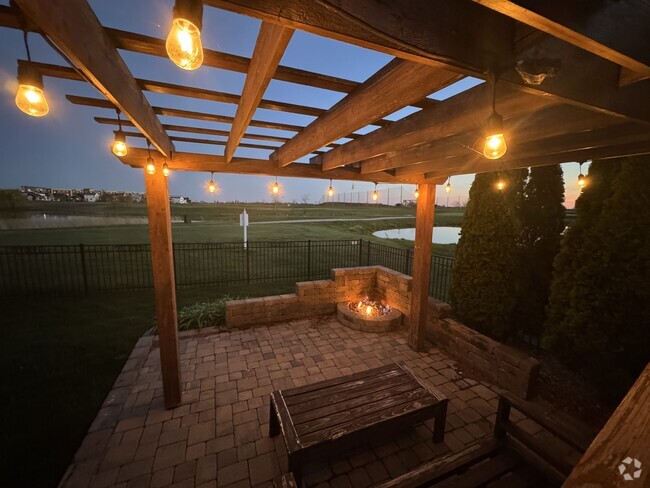 Building Photo - 4521 Nicklaus Dr Rental
